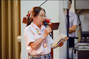 Đại diện GLV gửi lời cảm ơn dến ĐGM, Lm, các Soeur, các giảng viên phụ trách