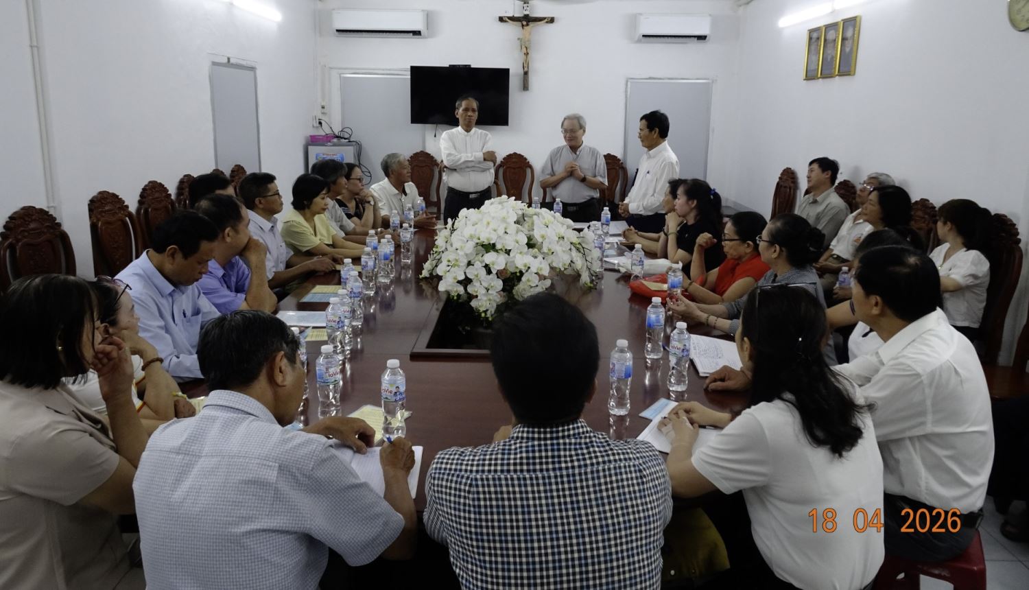 Thang-tien-hon-nhan (2)