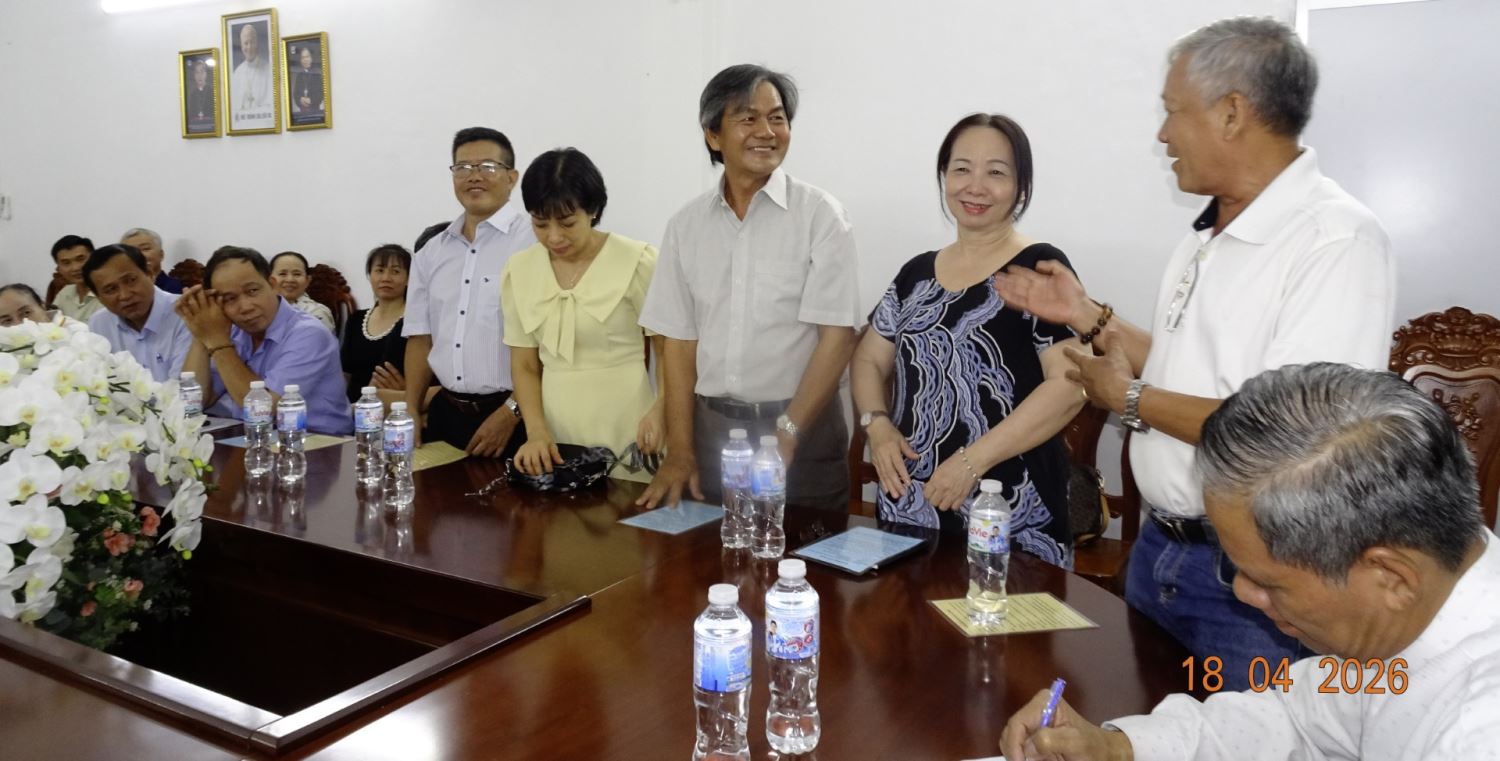 Thang-tien-hon-nhan (8)