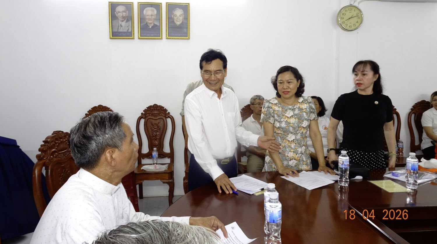 Thang-tien-hon-nhan (3)