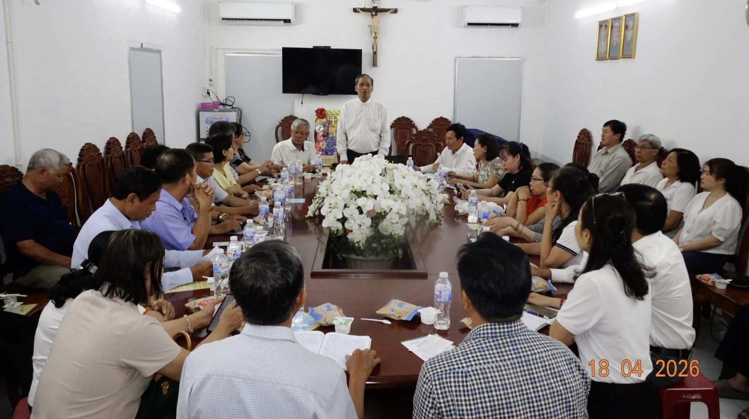 Thang-tien-hon-nhan (10)