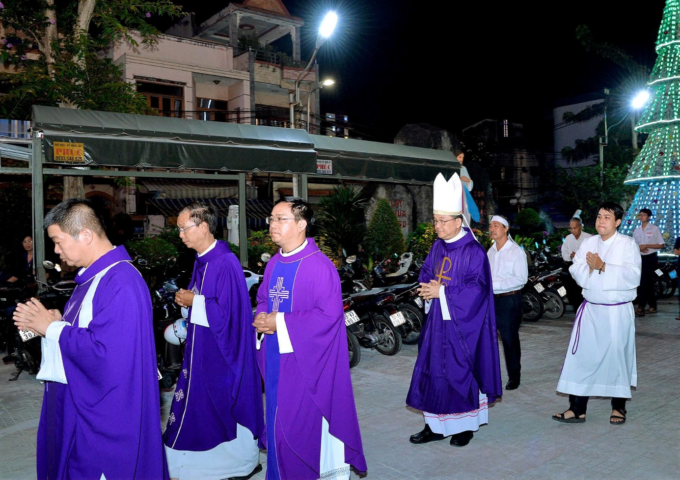 cha-co-Giuse-Trong (1)