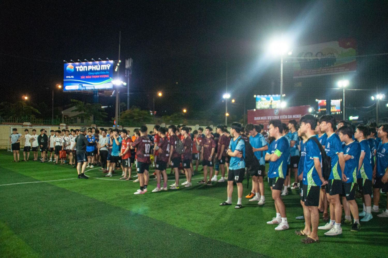 sinh-vien-Đa-Minh (1)