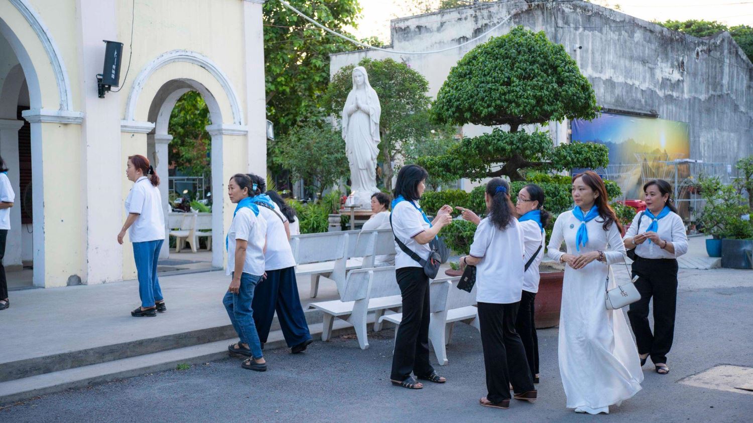 CBMCG-hat-Gia-Đinh (2)