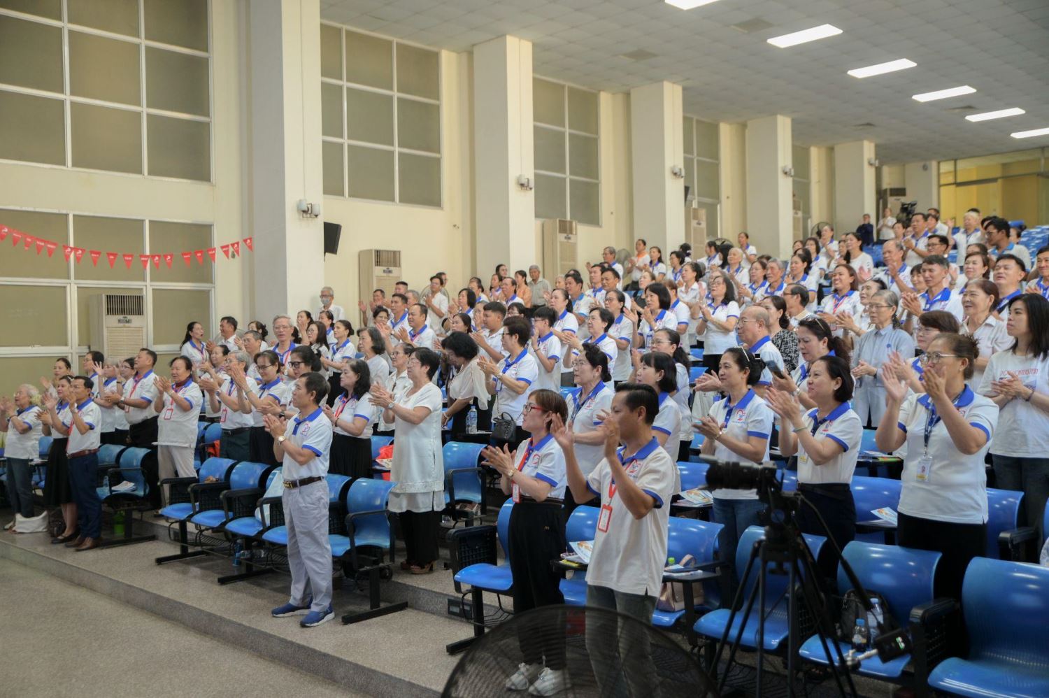 Loan-bao-Tin-Mưng (3)