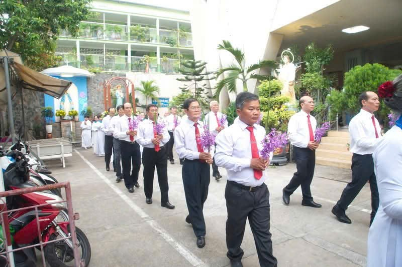 Hoa-Hung (4)