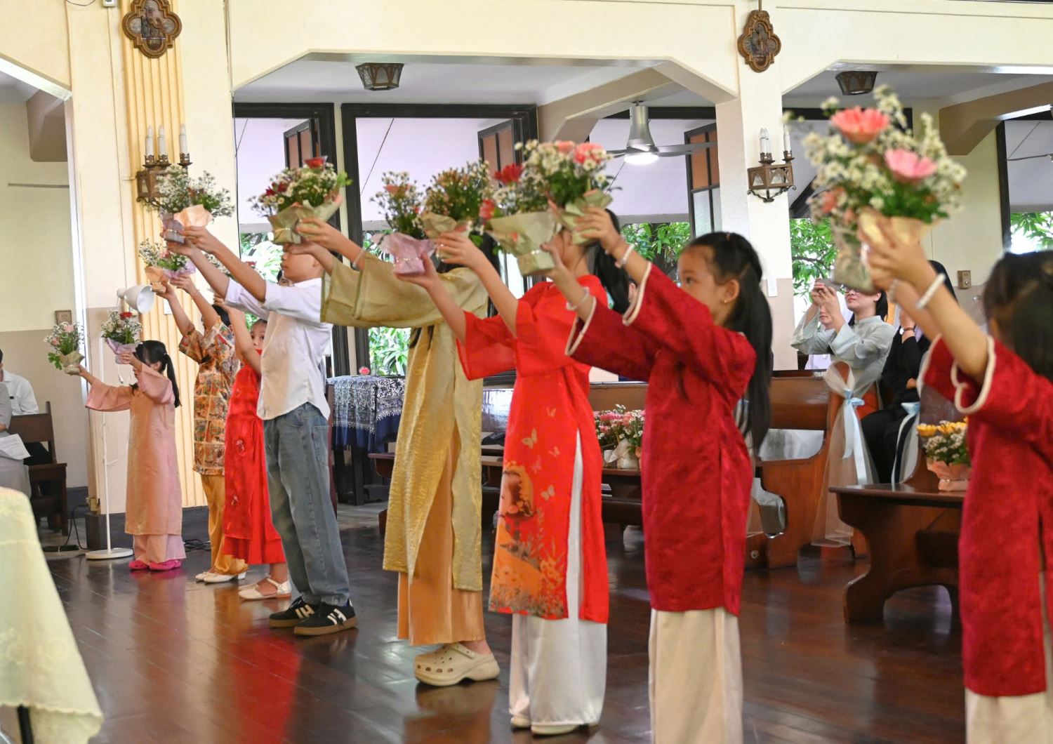 CĐVN-tai-Philippines (1)