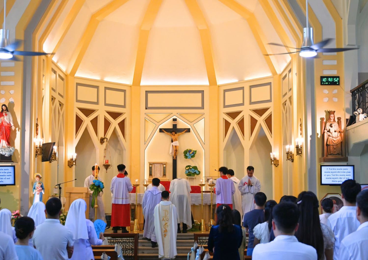 CĐVN-tai-Philippines (3)