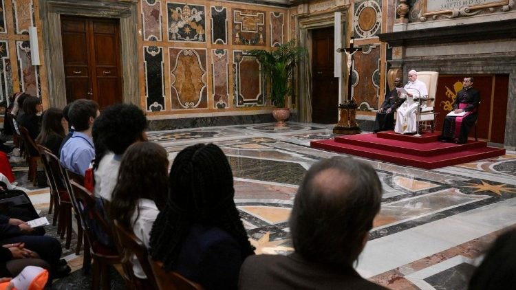 Đức Lêô XIV: “Không thể có hòa bình khi nhân loại đang gây chiến với chính mình”