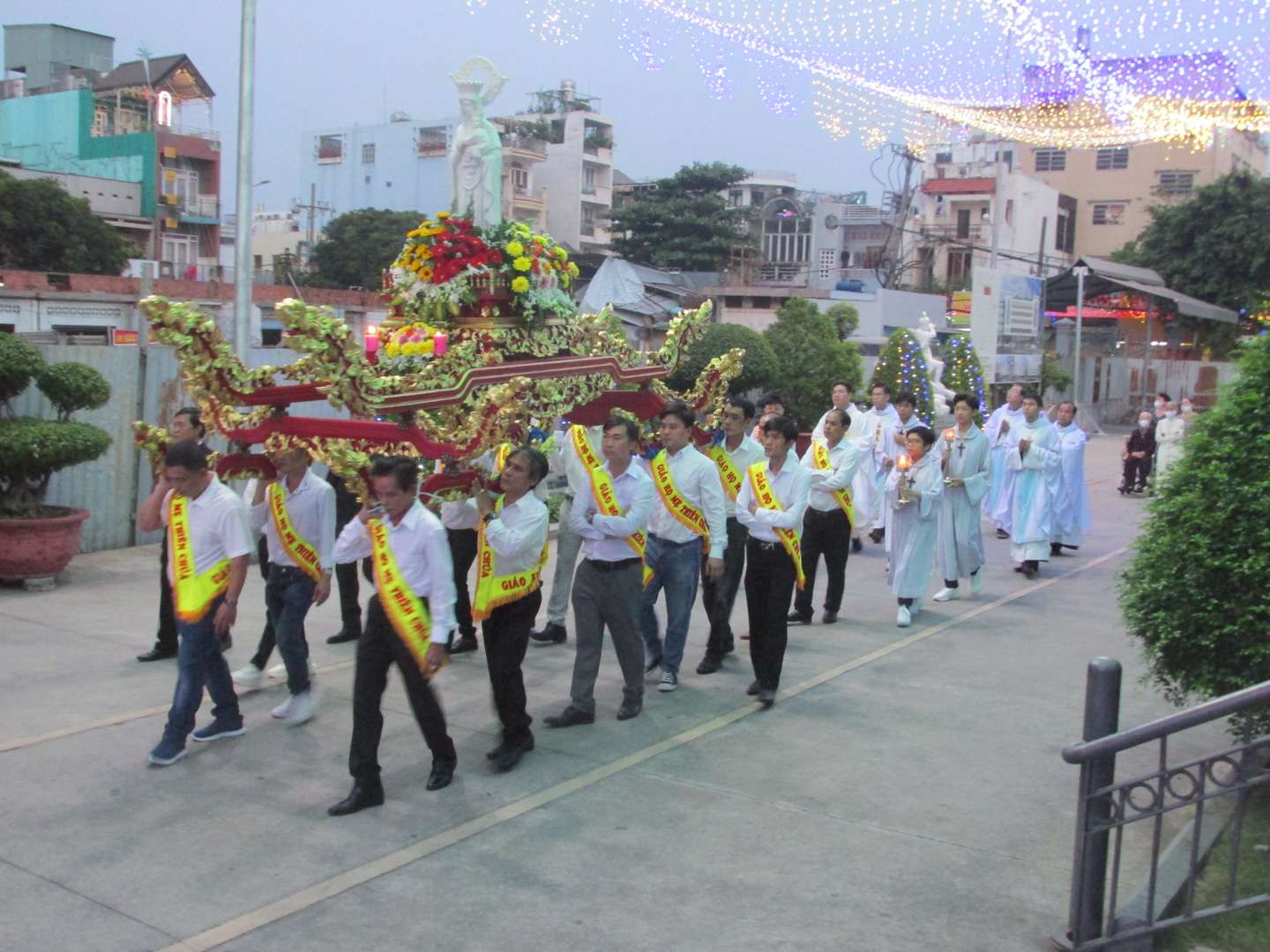 Giáo xứ Tân Phú: Giáo họ Mẹ Thiên Chúa mừng lễ Bổn mạng 31-12-2022