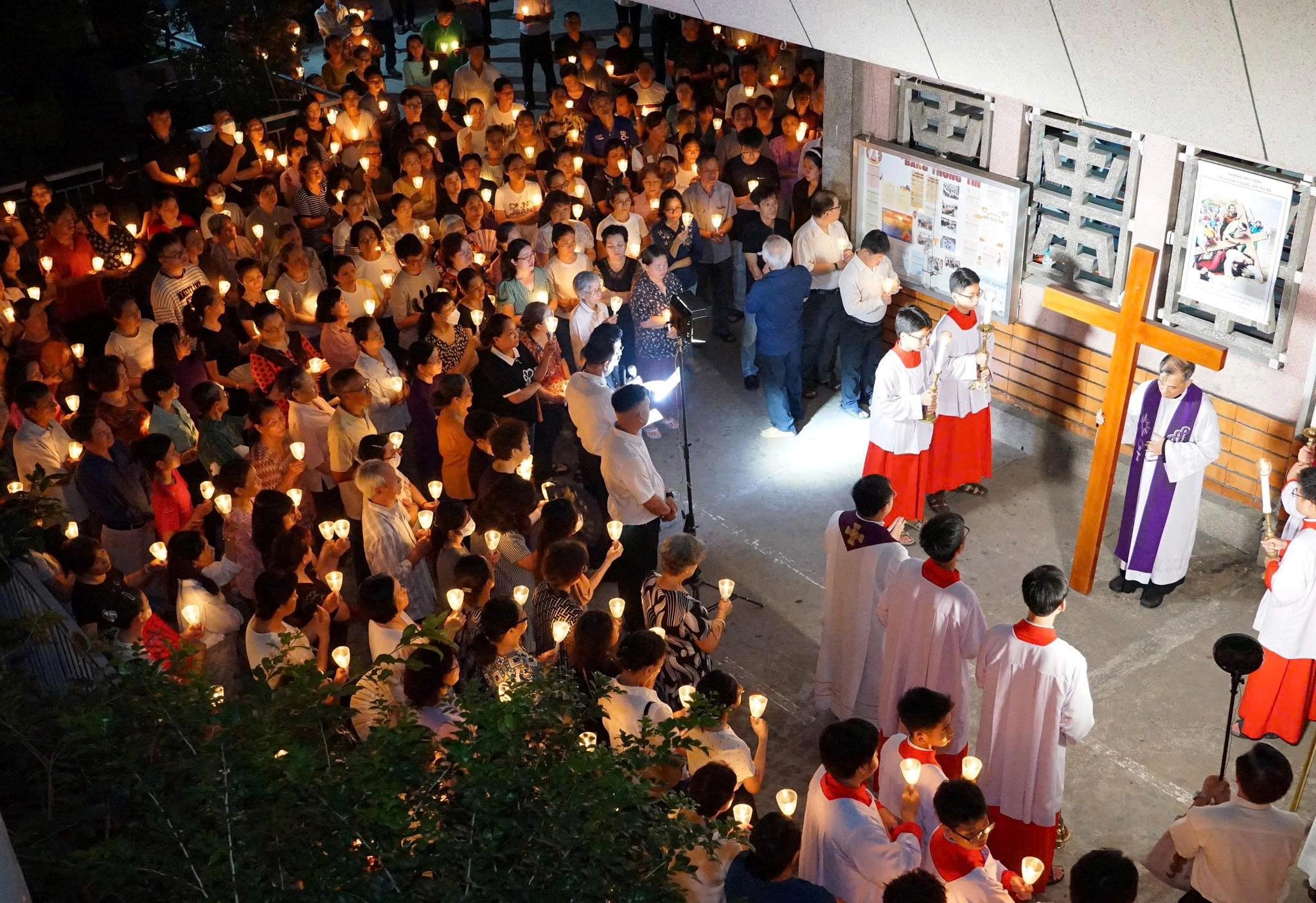 Giáo xứ Phát Diệm: Sống Mùa Chay thánh và hiệp thông những ngày đầu Tuần Thánh