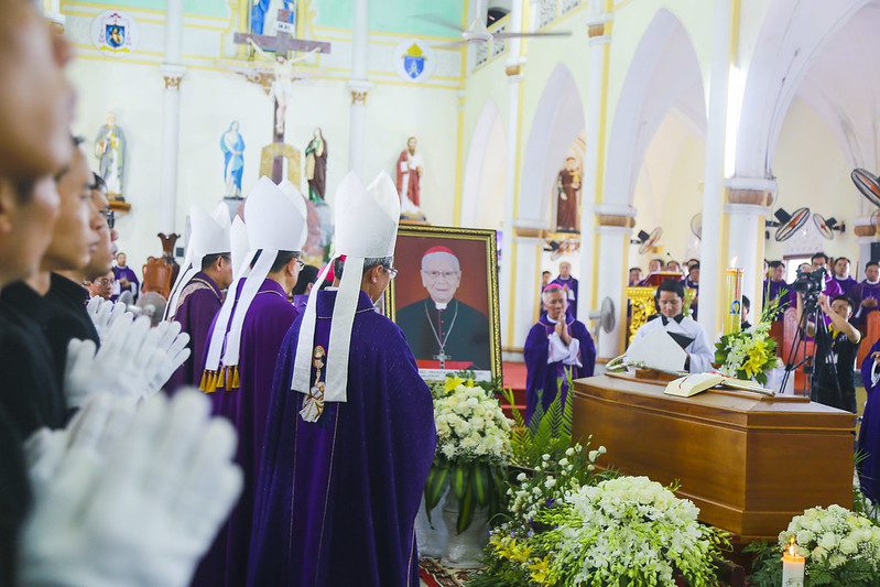 Thánh lễ an táng Đức Cố Giám Mục Phaolô Maria Cao Đình Thuyên