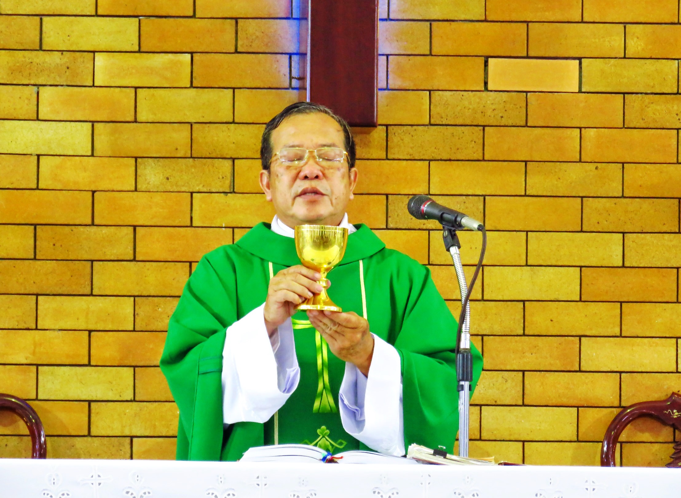 Giáo xứ Martinô: Thánh lễ tri ân và tạm biệt linh mục chánh xứ Phêrô 2-9-2022