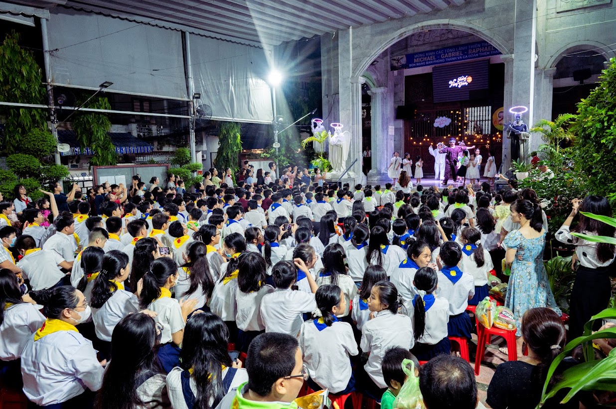 Giáo xứ Vĩnh Hòa: Ánh Trăng trẻ thơ 2023