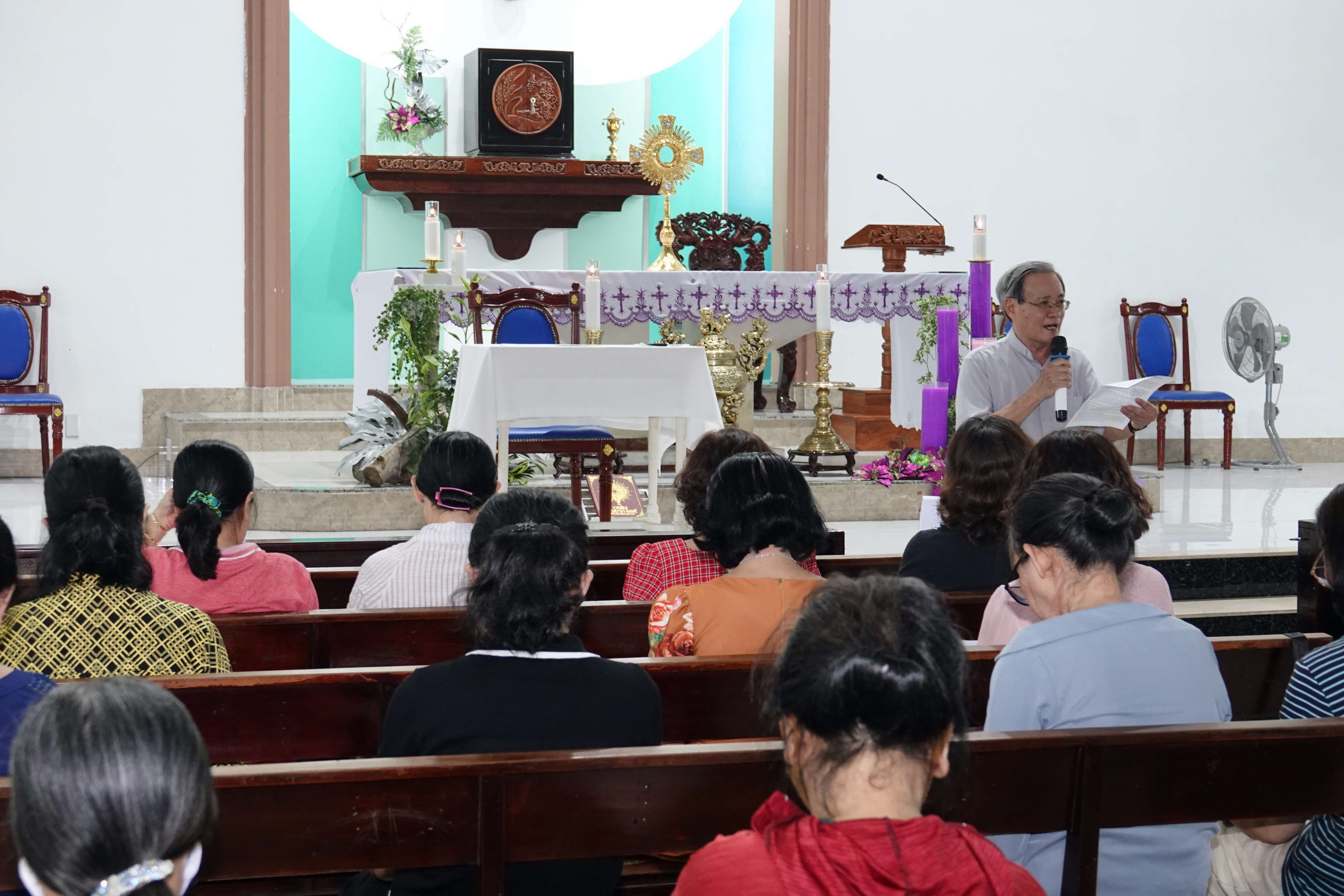 Giáo xứ Nhân Hòa: Tĩnh tâm mừng lễ bổn mạng Thánh Phanxicô Xaviê của Giáo khu II