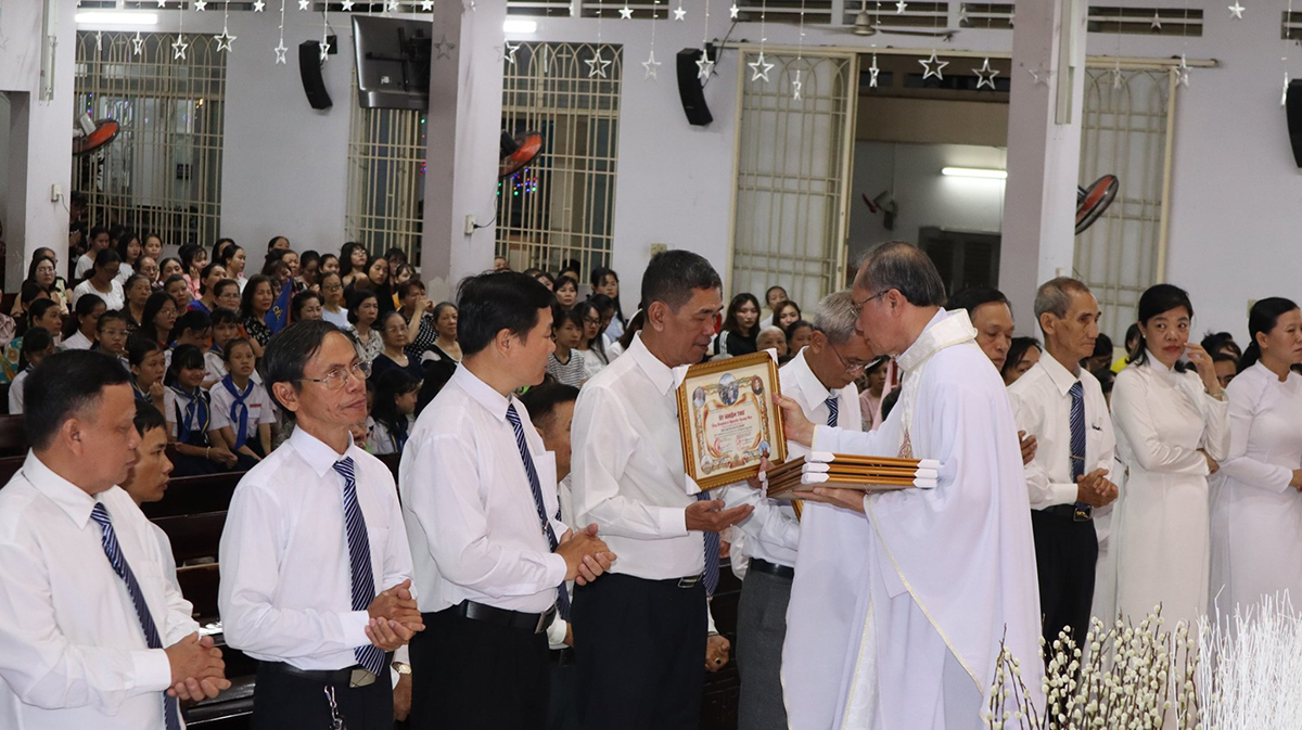 Giáo xứ Nhân Hòa: Hội đồng Mục vụ tuyên hứa trong ngày Lễ Đức Maria, Mẹ Thiên Chúa