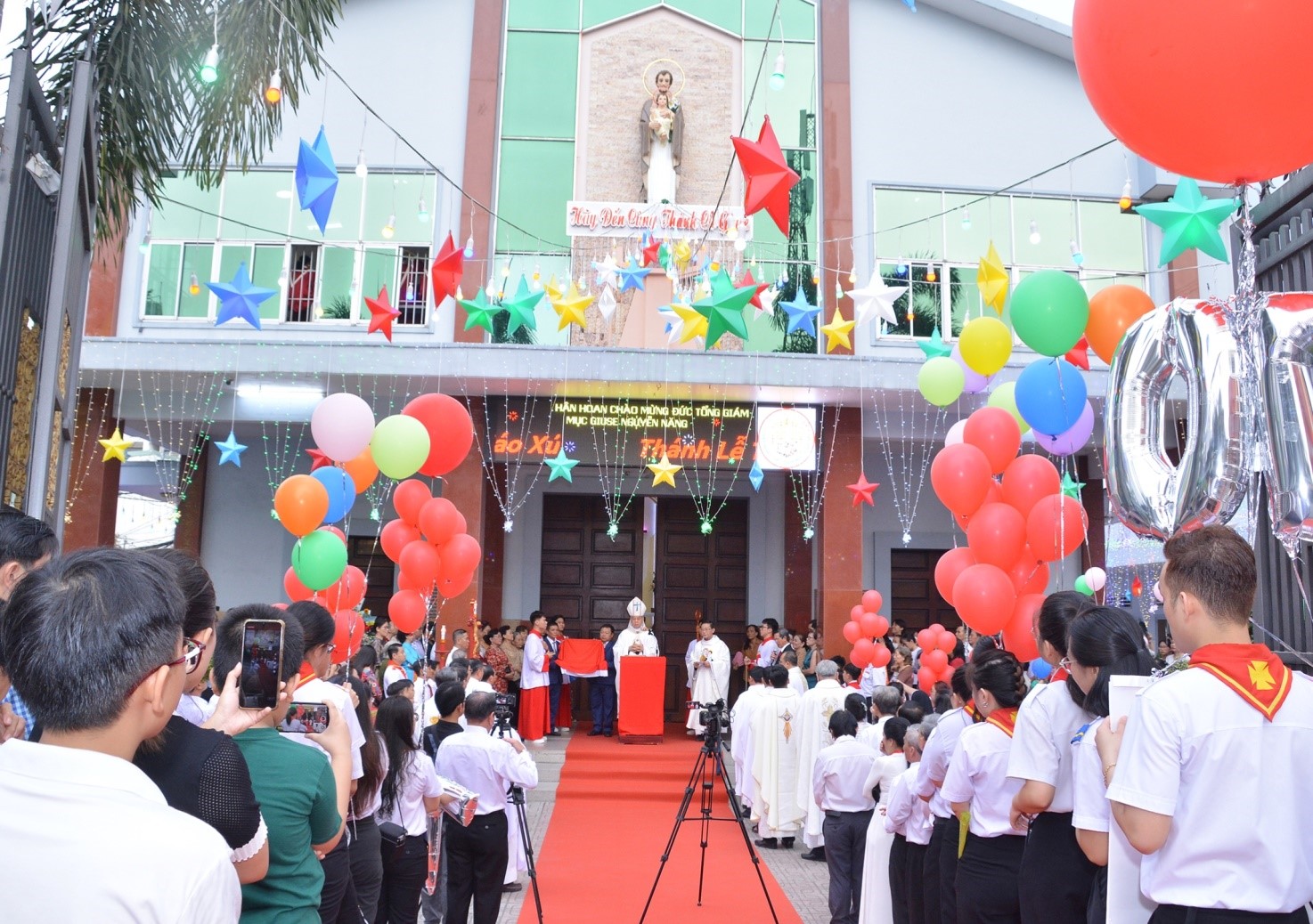 Giáo xứ Tử Đình: Thánh lễ Khai mạc Năm Thánh 1-1-2024