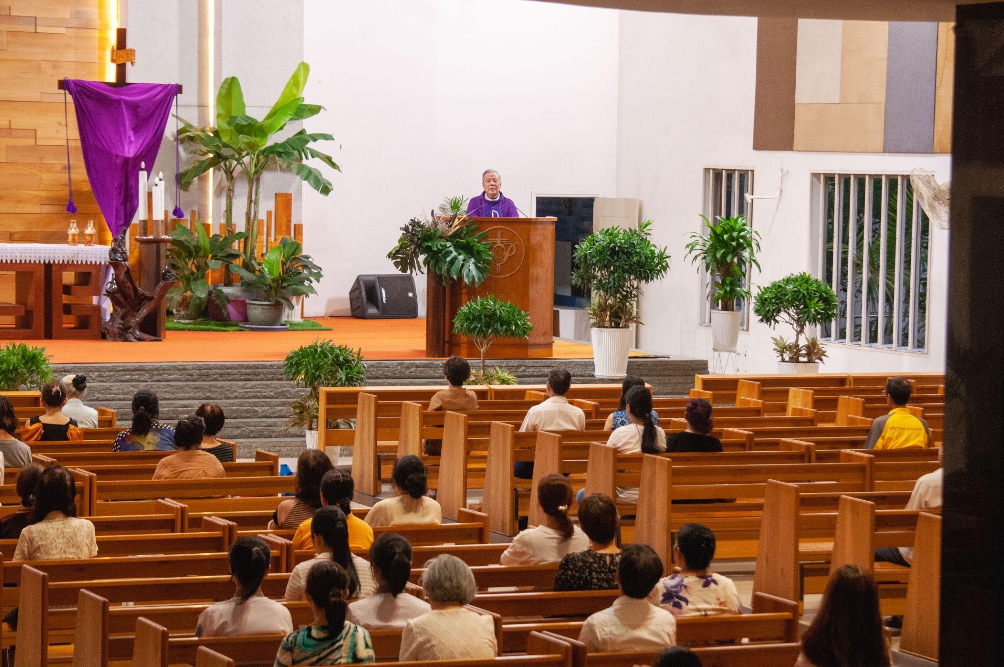 Giáo xứ Vinh Sơn Phaolô: Tam nhật tĩnh tâm Mùa Chay