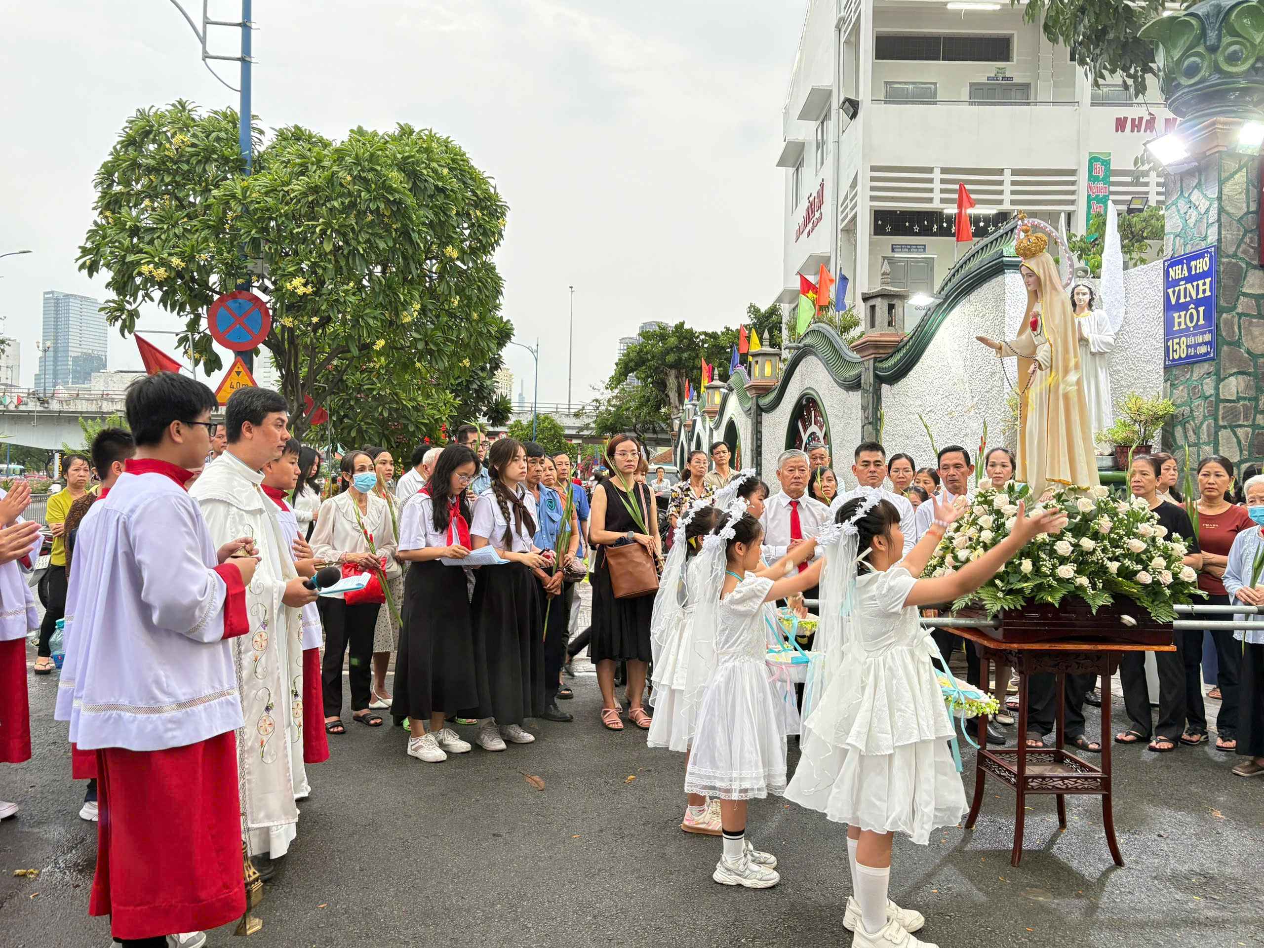 Giáo xứ Vĩnh Hội: Khai mạc Tháng Hoa