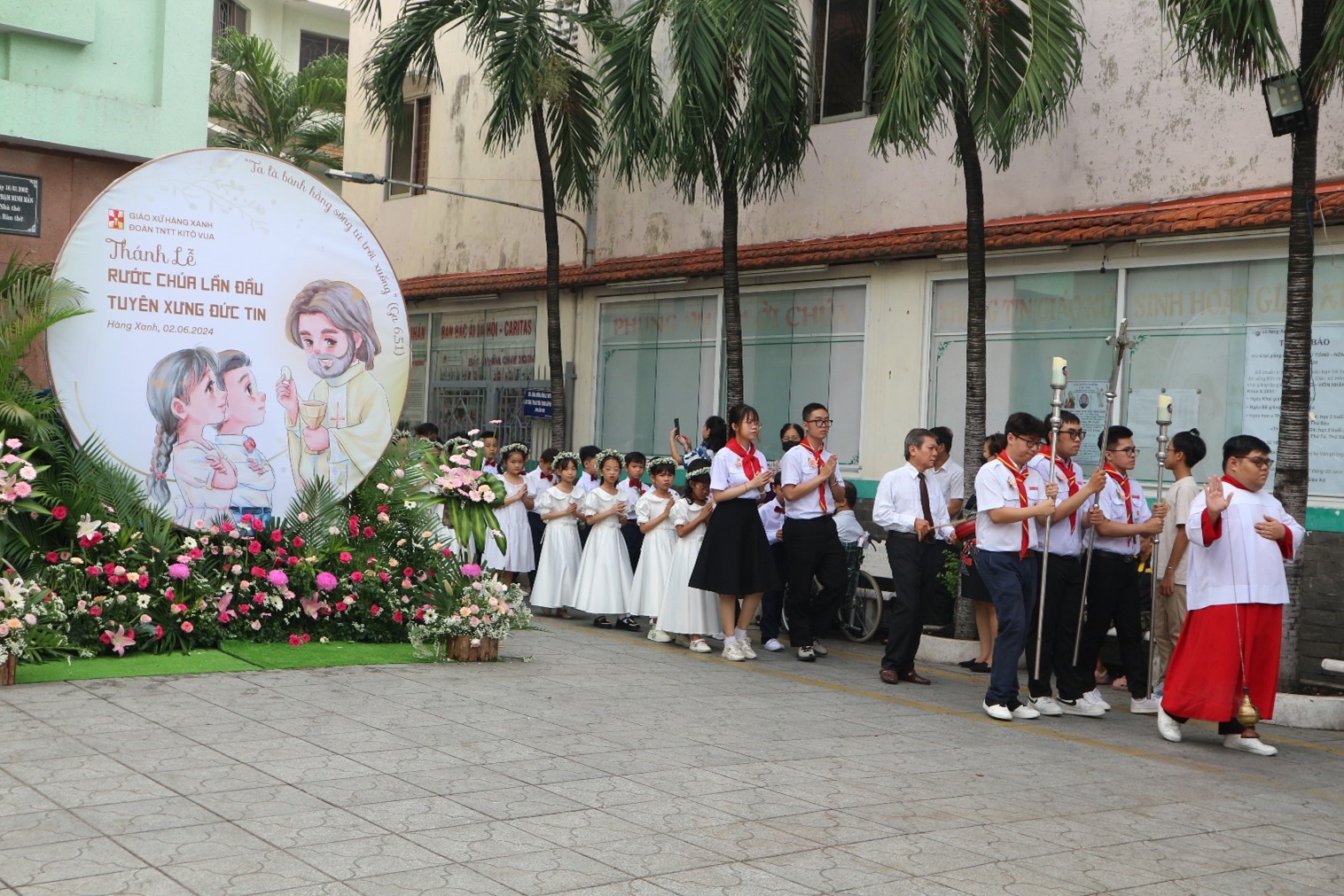 GX Hàng Xanh: Ngày hạnh phúc được Rước Chúa lần đầu và Tuyên xưng Đức Tin, 02.06.2024