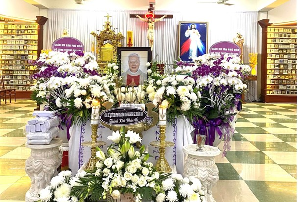 Thương nhớ vị mục tử nhiệt thành chăm sóc đàn chiên