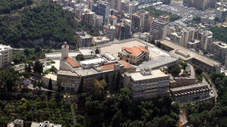 Chuyến thăm Bệnh viện Thánh Giá của Đức Lêô XIV là “một phép lạ”