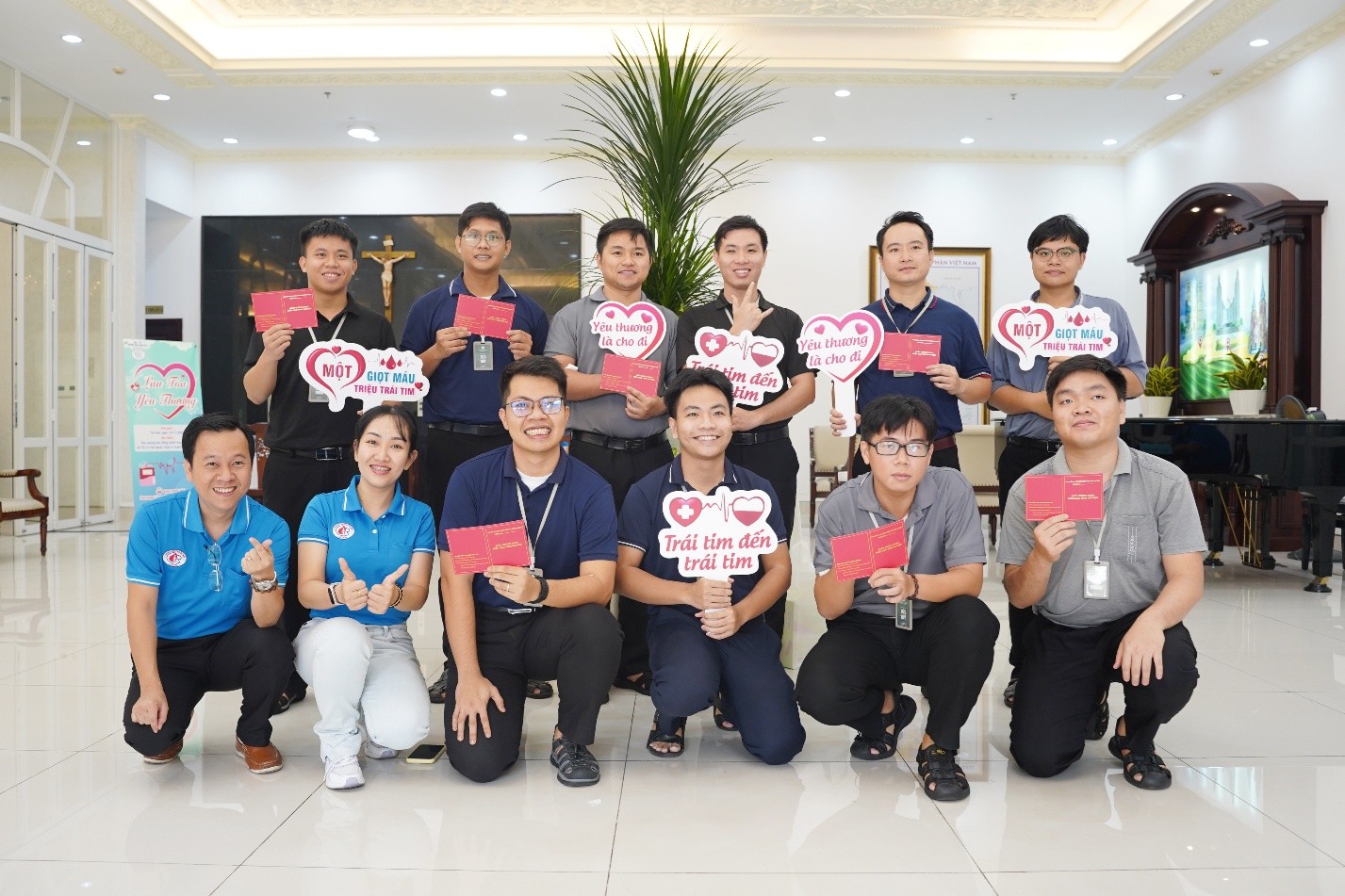 Nghĩa cử bác ái Kitô Giáo - Hiến Máu cứu người