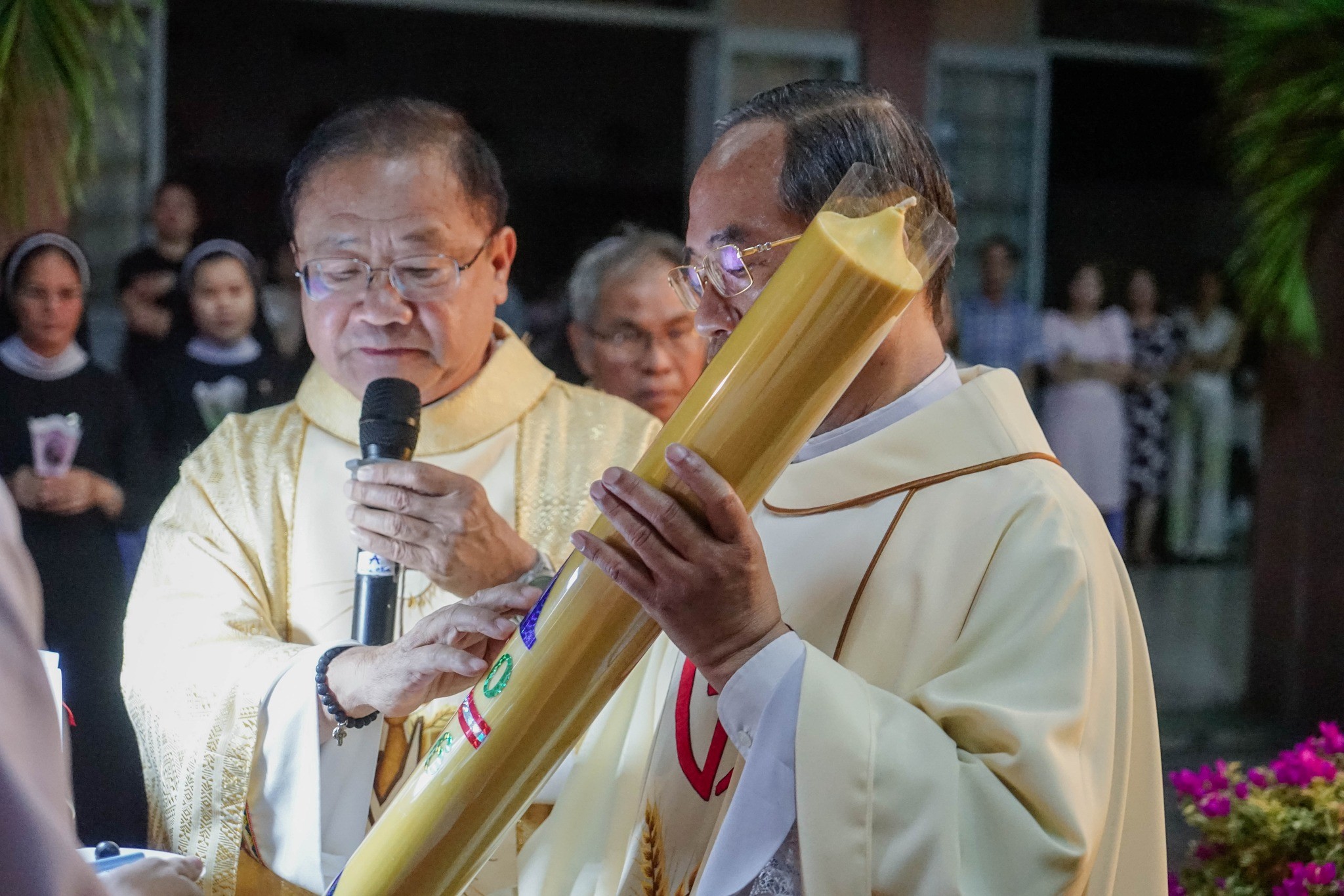 Giáo xứ Hòa Hưng: Đêm Vọng Phục Sinh 2026