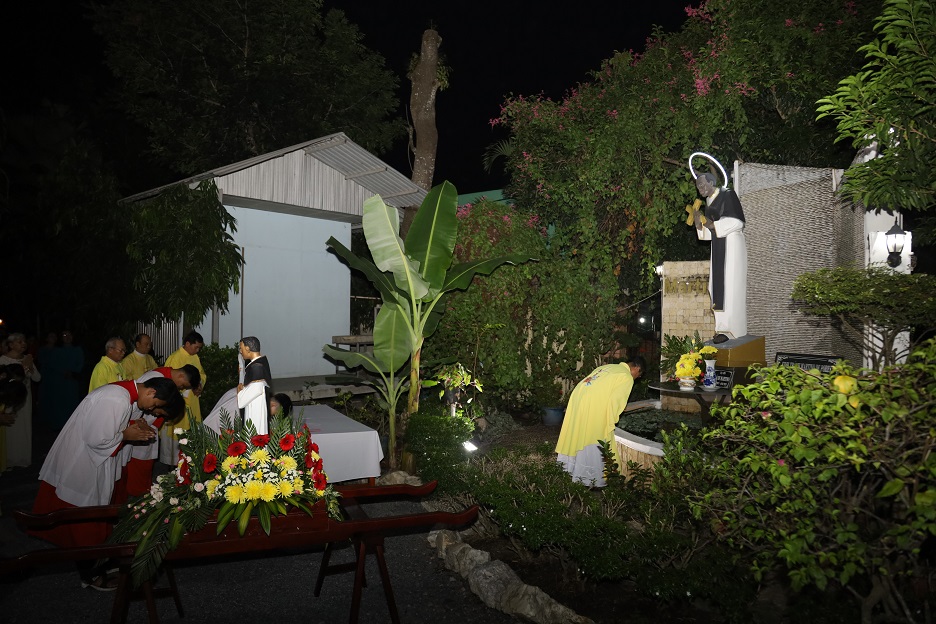 Giáo xứ Bình Chánh: Mừng bổn mạng thánh Martino de Porres ngày 3-11-2020