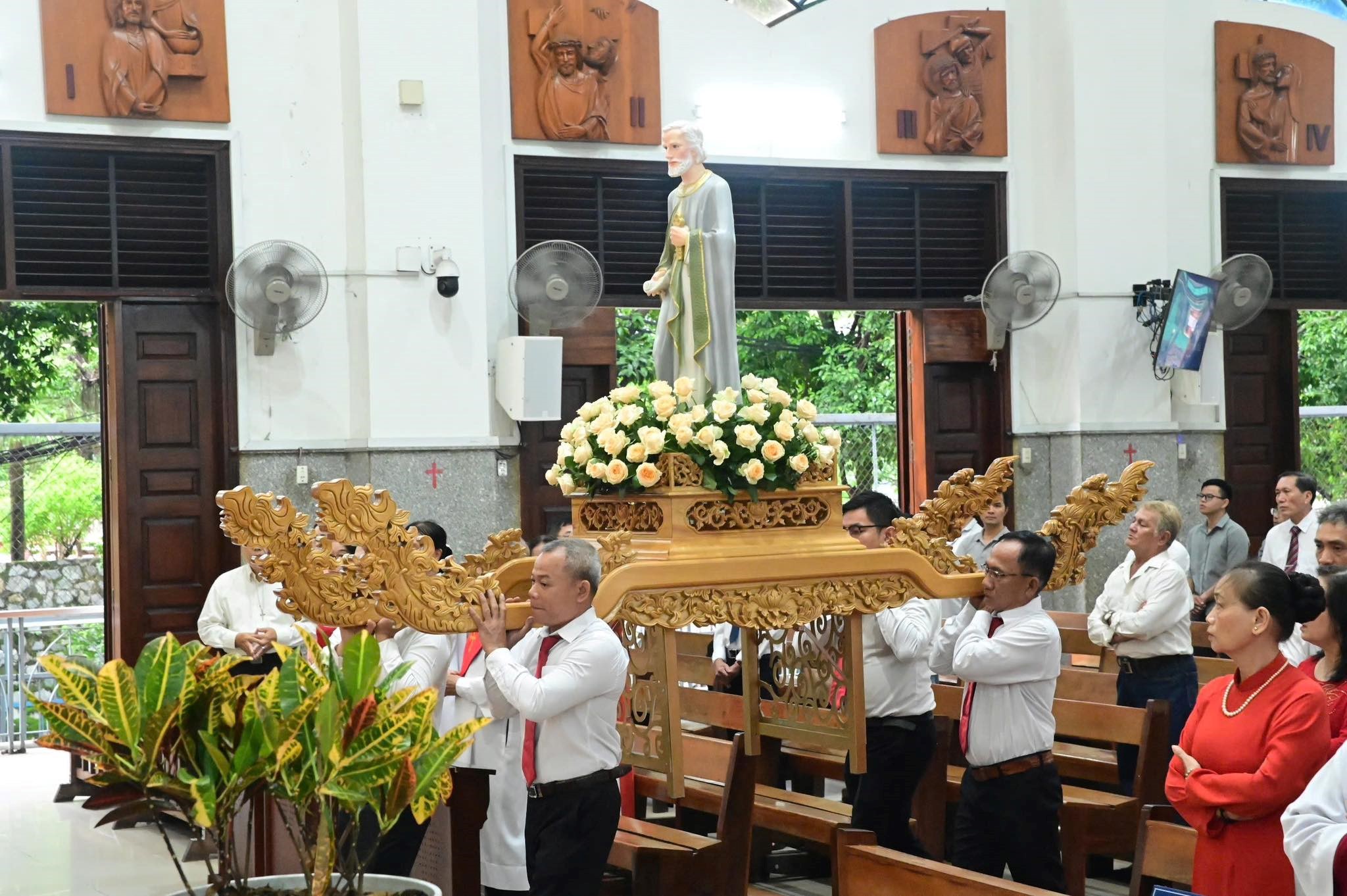 Giáo xứ Tân Phước mừng lễ hai Thánh Tông đồ Phêrô và Phaolô - Bổn mạng giáo khu 4