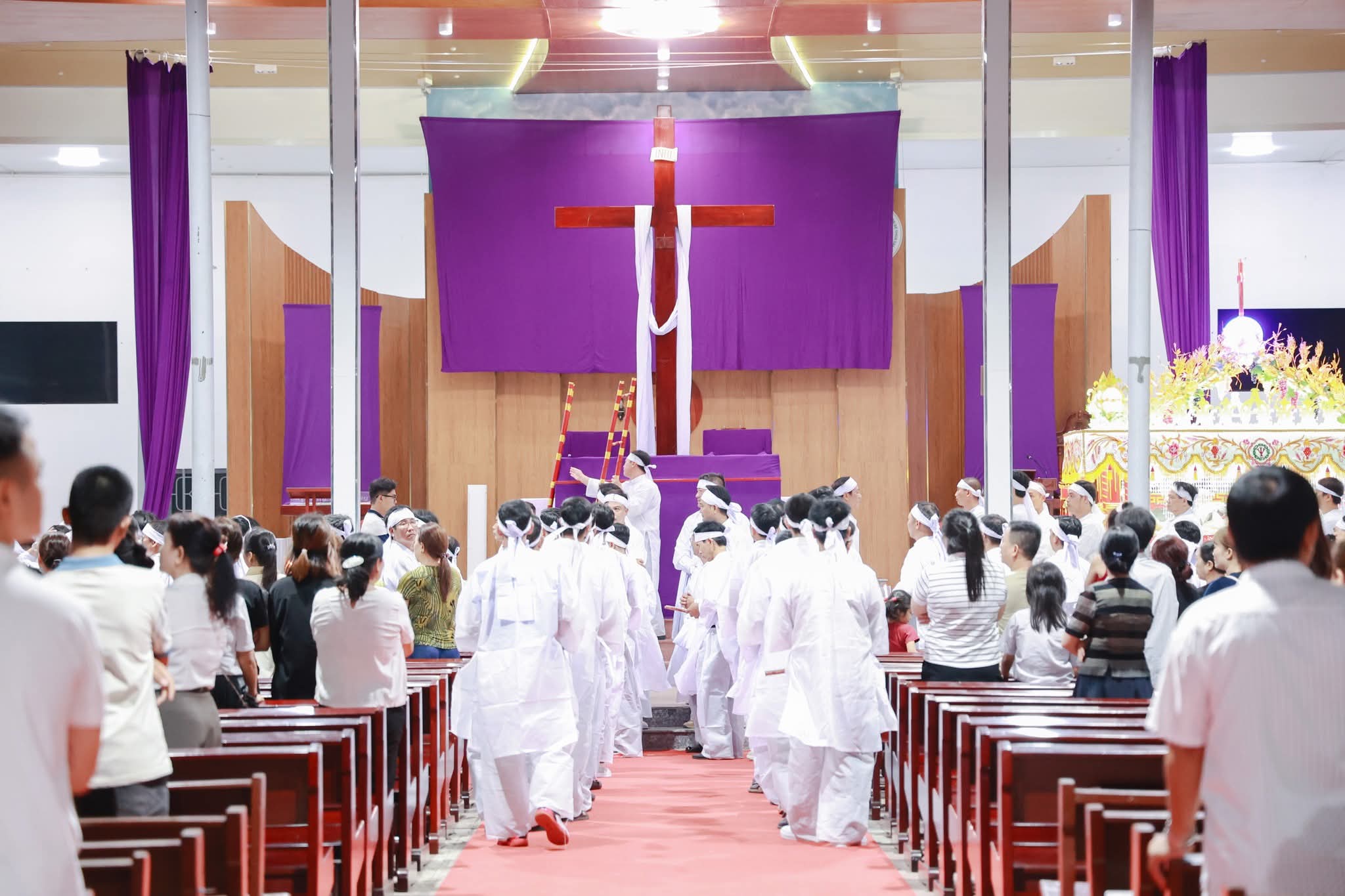 Giáo xứ Thánh Phanxicô Xaviê: Đêm Thứ Sáu Tuần Thánh