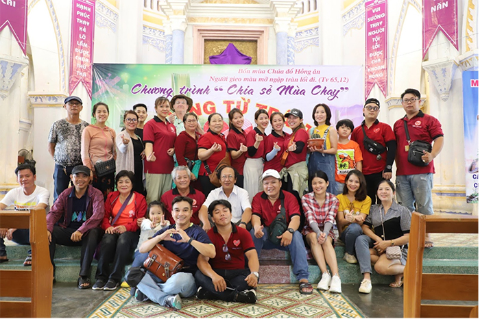 Nhóm “Ánh Sáng từ Trái Tim”: Mùa Chay thăm viếng Mằng Lăng