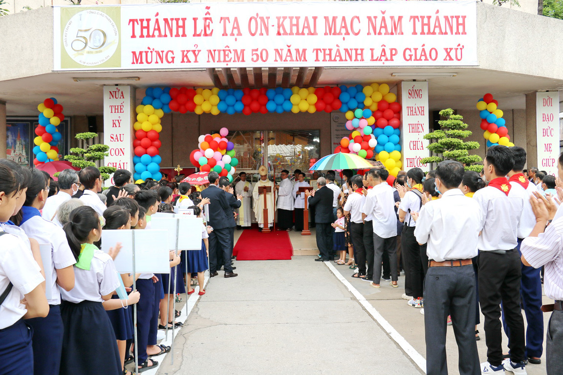 Giáo xứ Tân Mỹ: Thánh lễ tạ ơn khai mạc năm thánh mừng kỷ niệm 50 năm thành lập giáo xứ