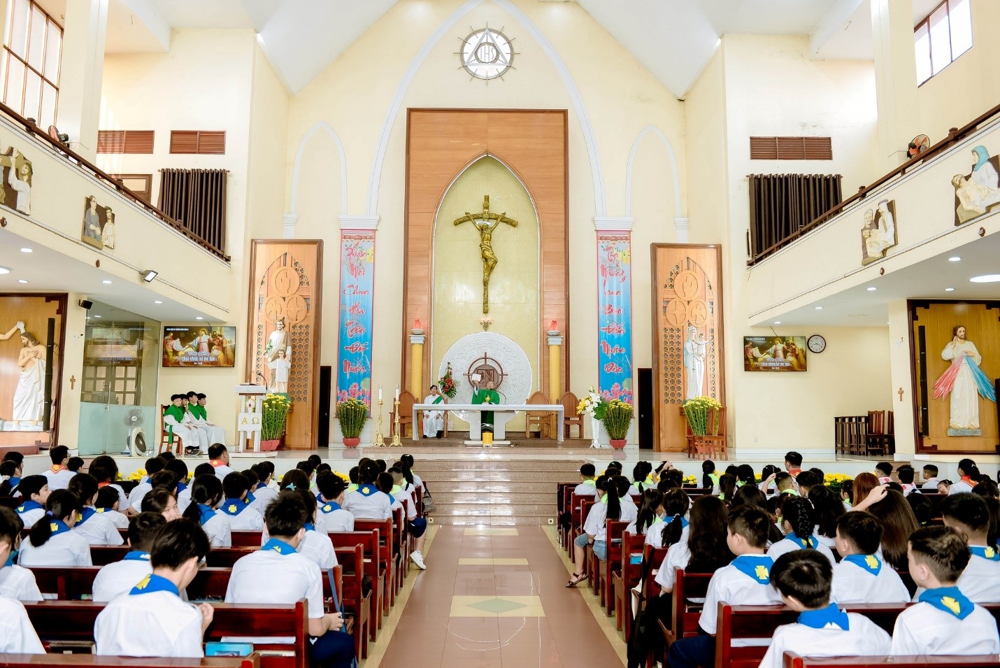 Giáo xứ Hà Nội: Xuân Yêu Thương Giáp Thìn 2024