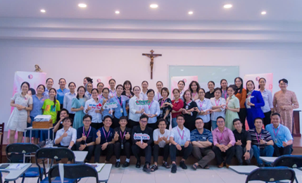 MC Công Giáo: Nói - Sống - Phục Vụ