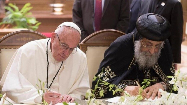ĐTC Phanxicô và Đức Thượng phụ Tawadros II mong ngày các Kitô hữu có thể cử hành Thánh Thể chung