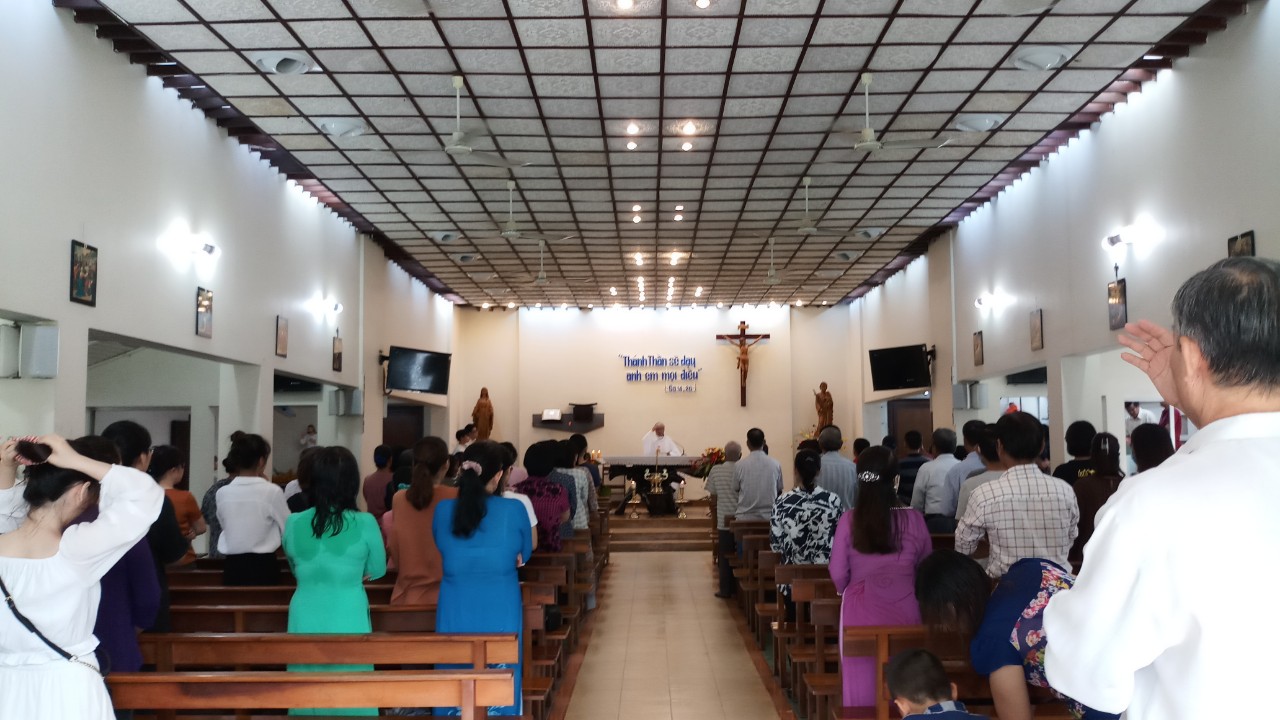 Giáo xứ Hiển Linh: Lễ Đức Mẹ Mân Côi ngày 4-10-2020