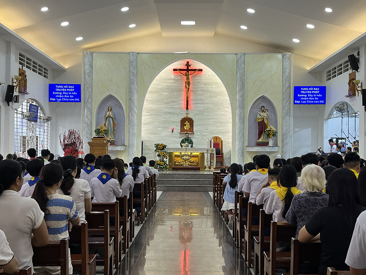 Giáo xứ Bình Minh: Khai mạc Hội Xuân 2026 - Vui cùng Chúa Xuân