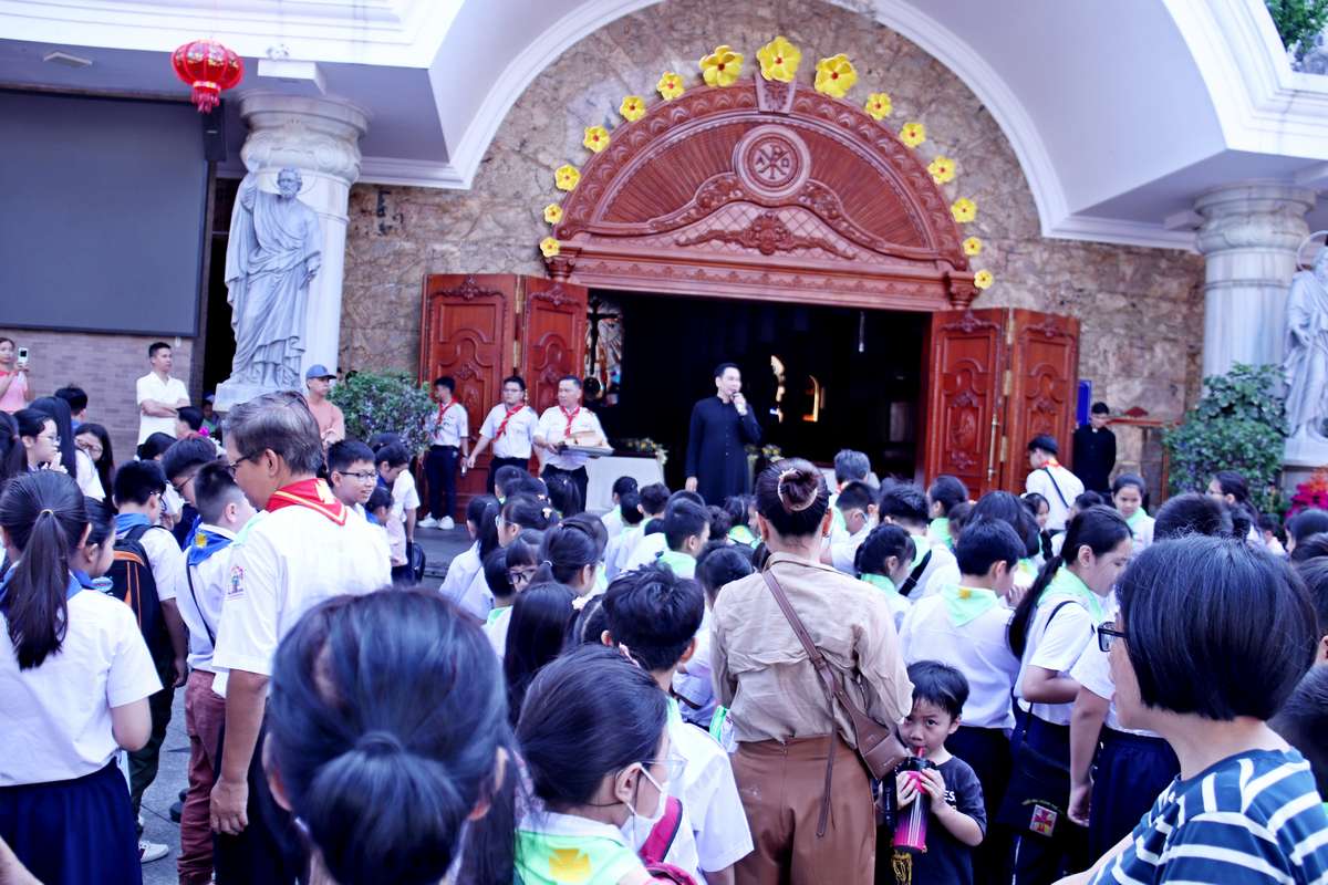 Giáo xứ Bùi Phát: Hội chợ Xuân yêu thương Bính ngọ 2026