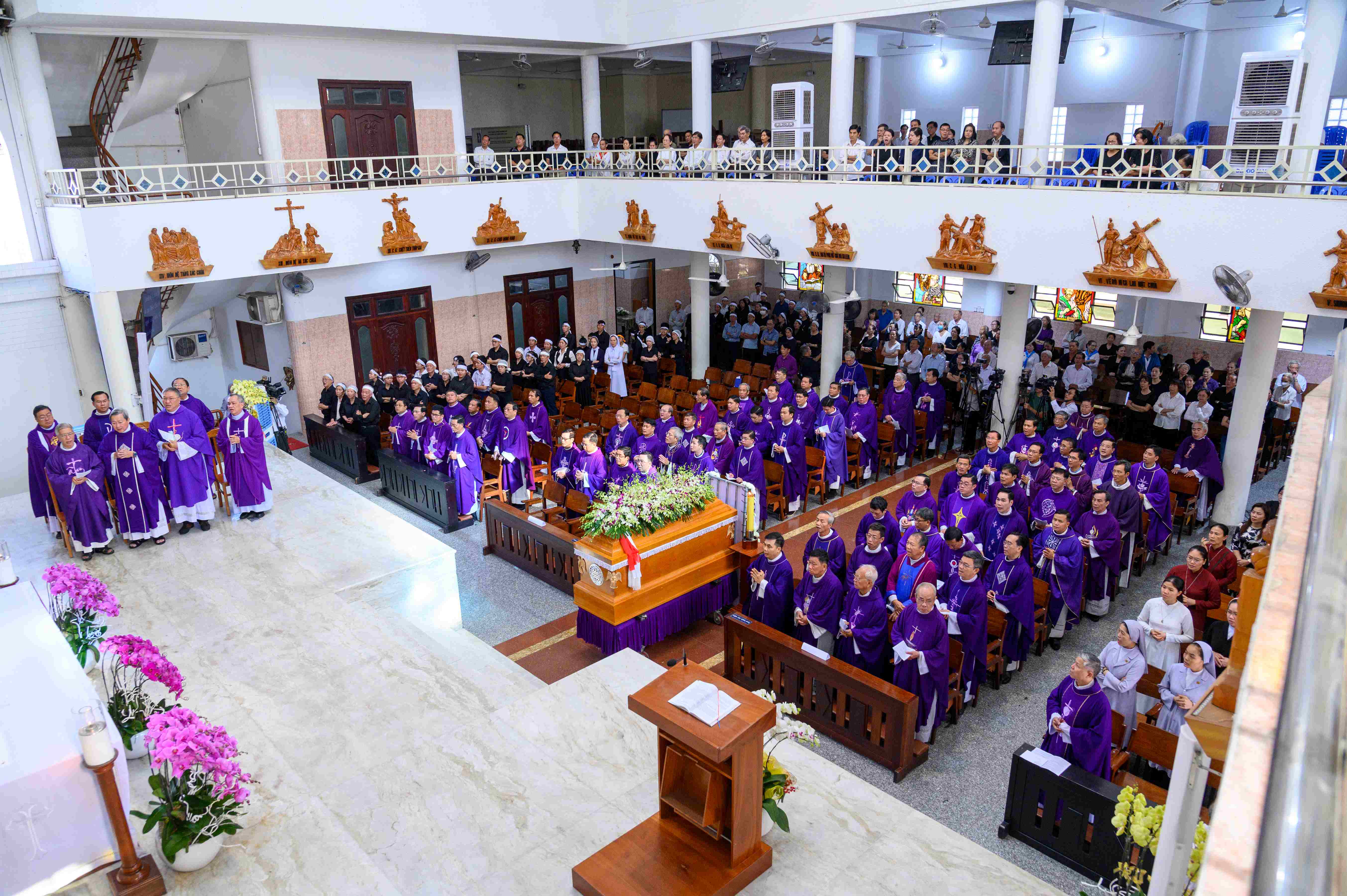 Thánh lễ an táng bà cố Maria Nguyễn Thị Ngọc Lan