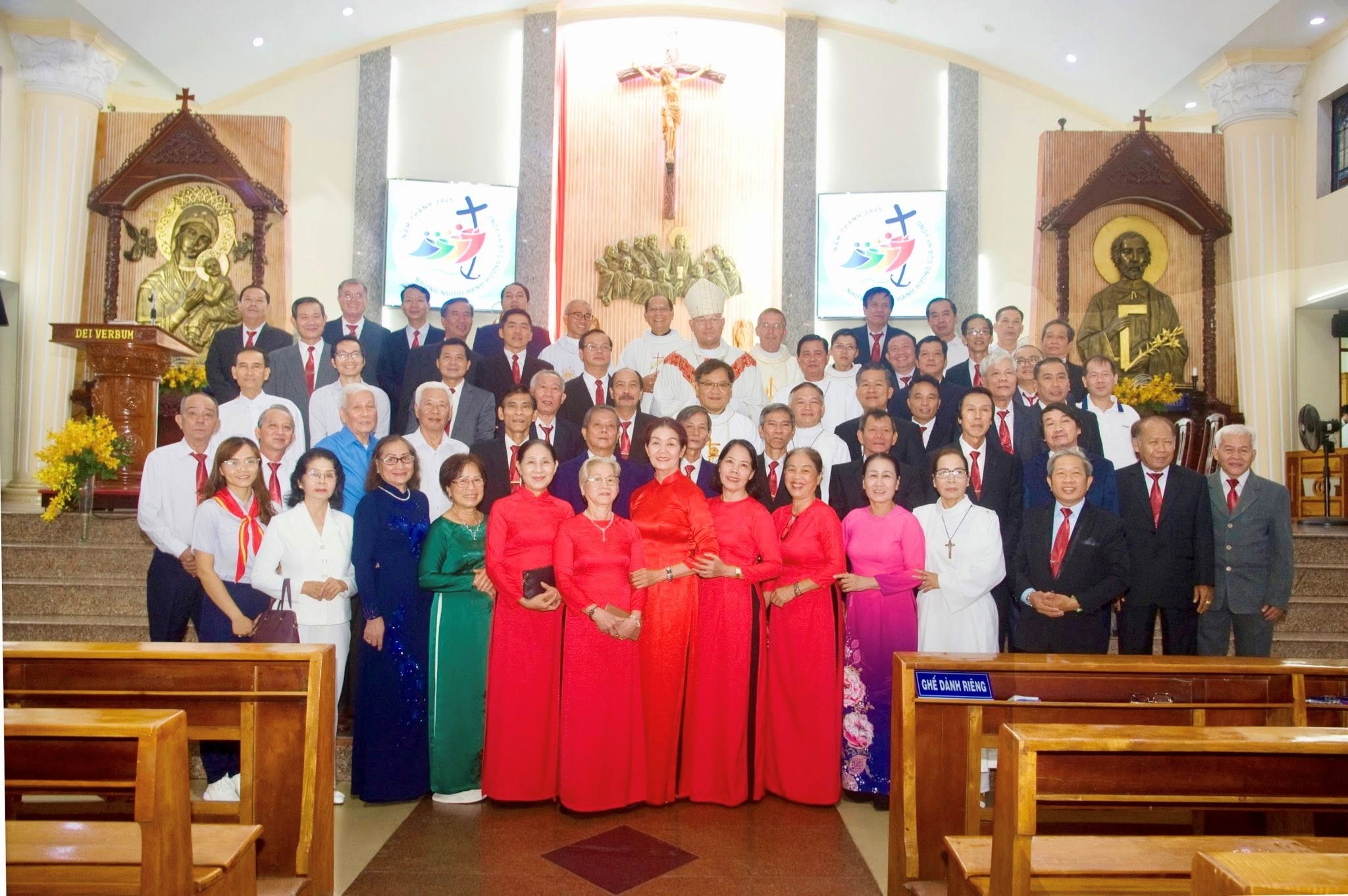 Giáo Xứ Thạch Đà mừng tạ ơn Tân Linh Mục & Bổn mạng Hội Đồng Mục Vụ giáo xứ