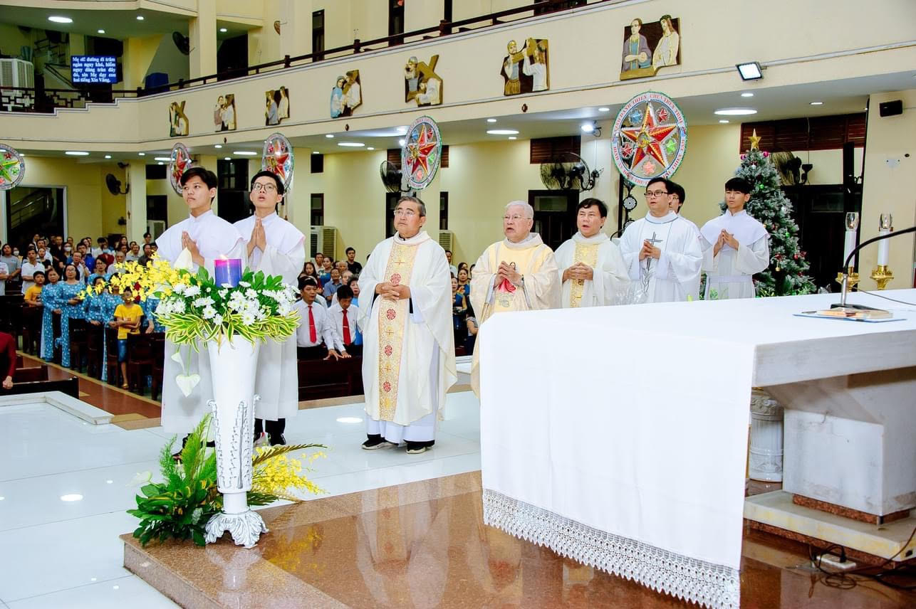 GX Hà Nội - hạt Xóm Mới: mừng lễ bổn mạng Đức Maria Vô Nhiễm Nguyên Tội