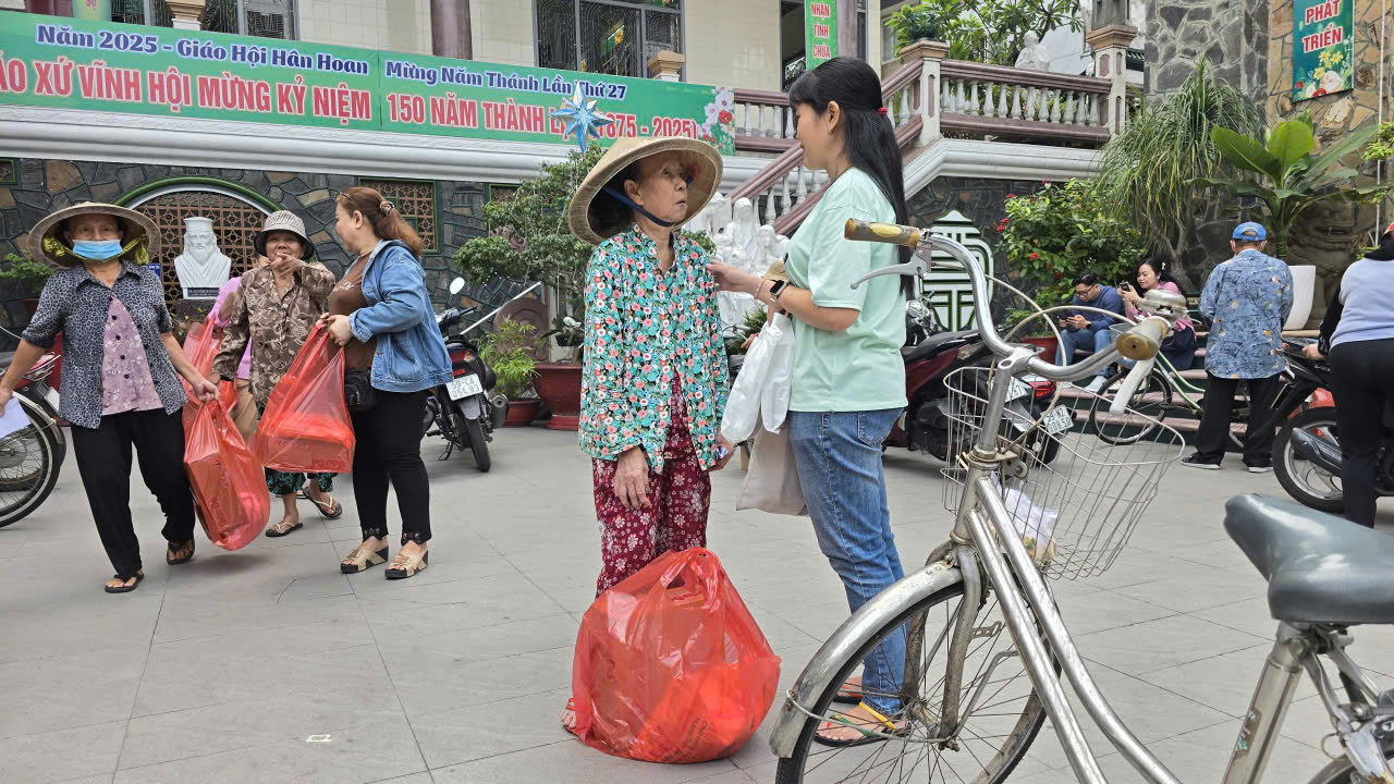 Tình Chúa - Tình Người nơi Giáo xứ Vĩnh Hội: Bác ái, ngôn ngữ của yêu thương