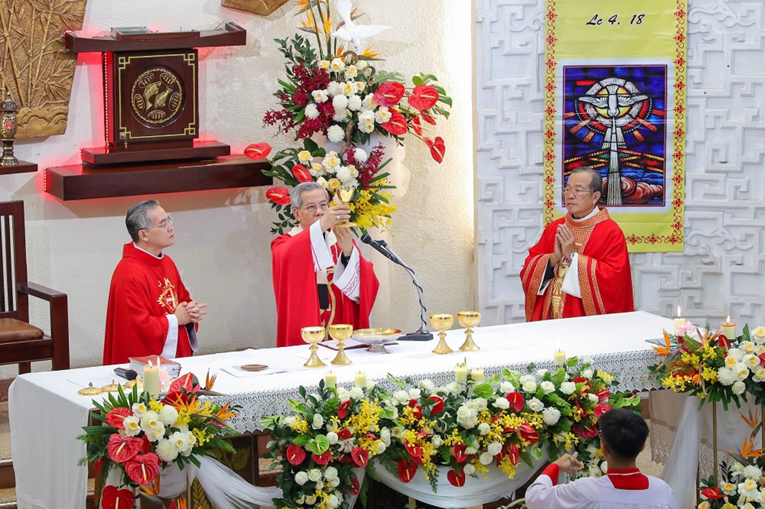 Giáo xứ Vườn Xoài: Niềm Vui 3 trong 1