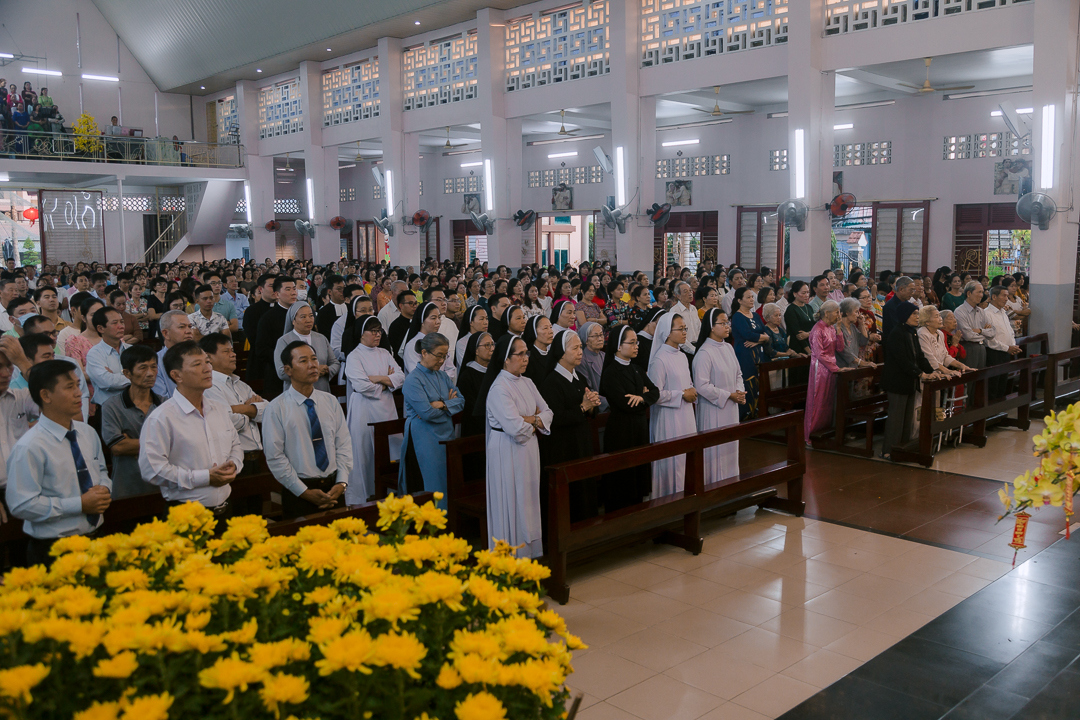 GX Thánh Khang - Thủ Đức: Thánh lễ họp mặt linh mục, tu sĩ trong GX