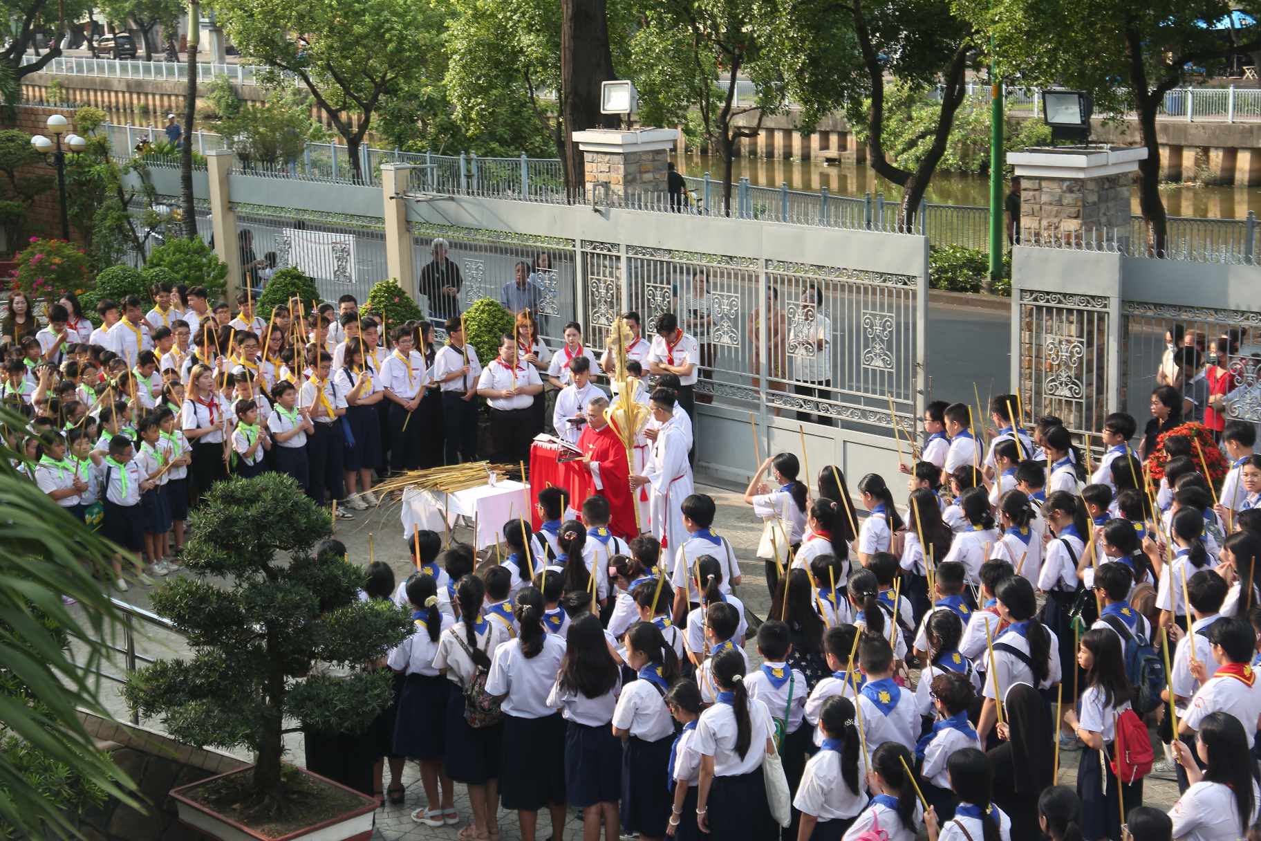 Giáo xứ Tân Chí Linh khai mạc Tuần Thánh