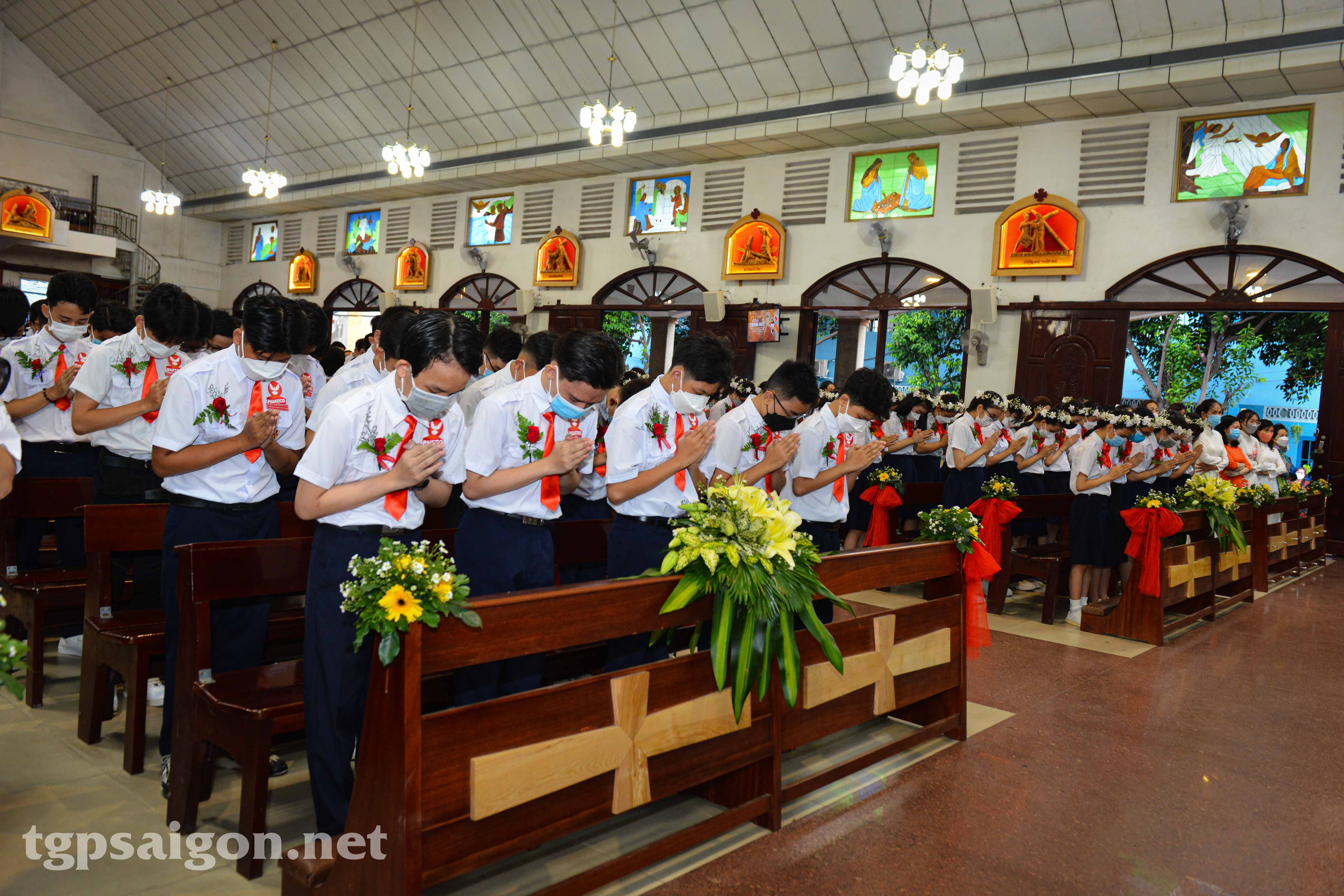 Giáo xứ Trung Chánh: Hồng Ân Chúa Thánh Thần ngày 7-5-2022