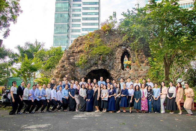 Người giới thiệu Chúa theo gương Thánh Gioan Tẩy Giả