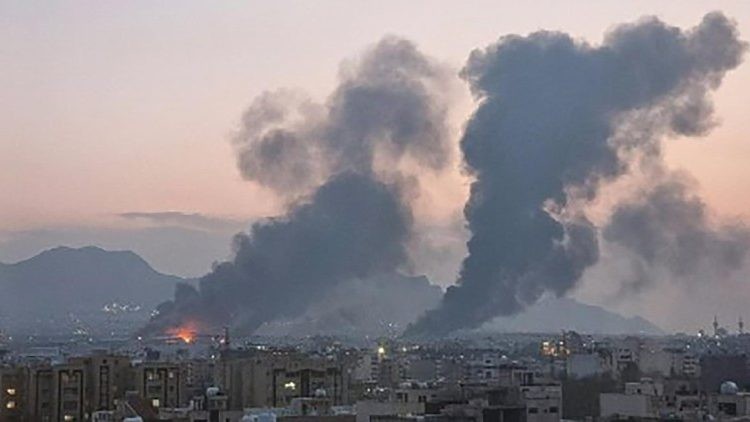 Đức Lêô XIV kêu gọi ngừng bắn và đối thoại trong cuộc chiến tại Trung Đông