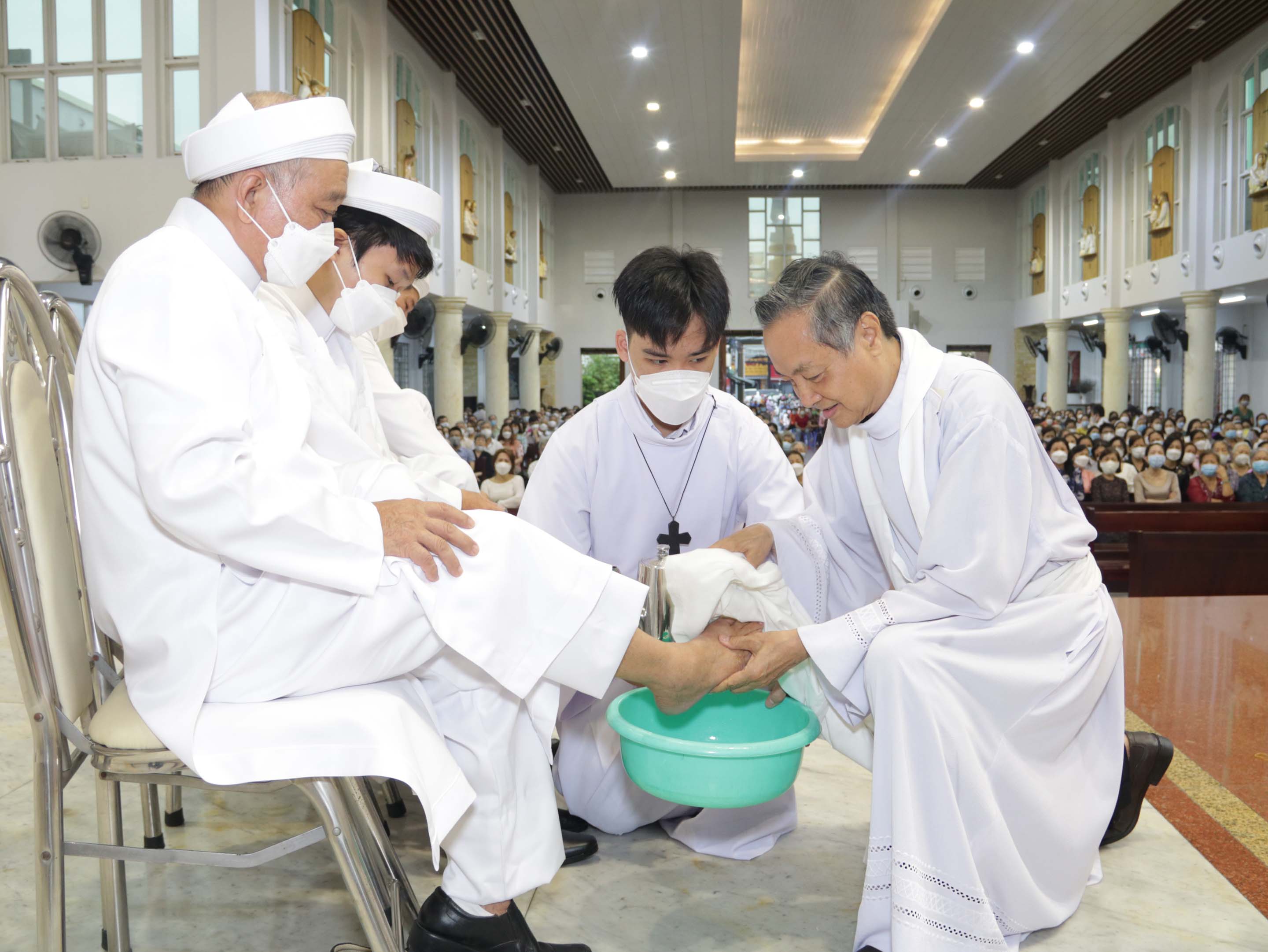 Giáo xứ Tân Việt: Thánh Lễ Tiệc Ly 2022
